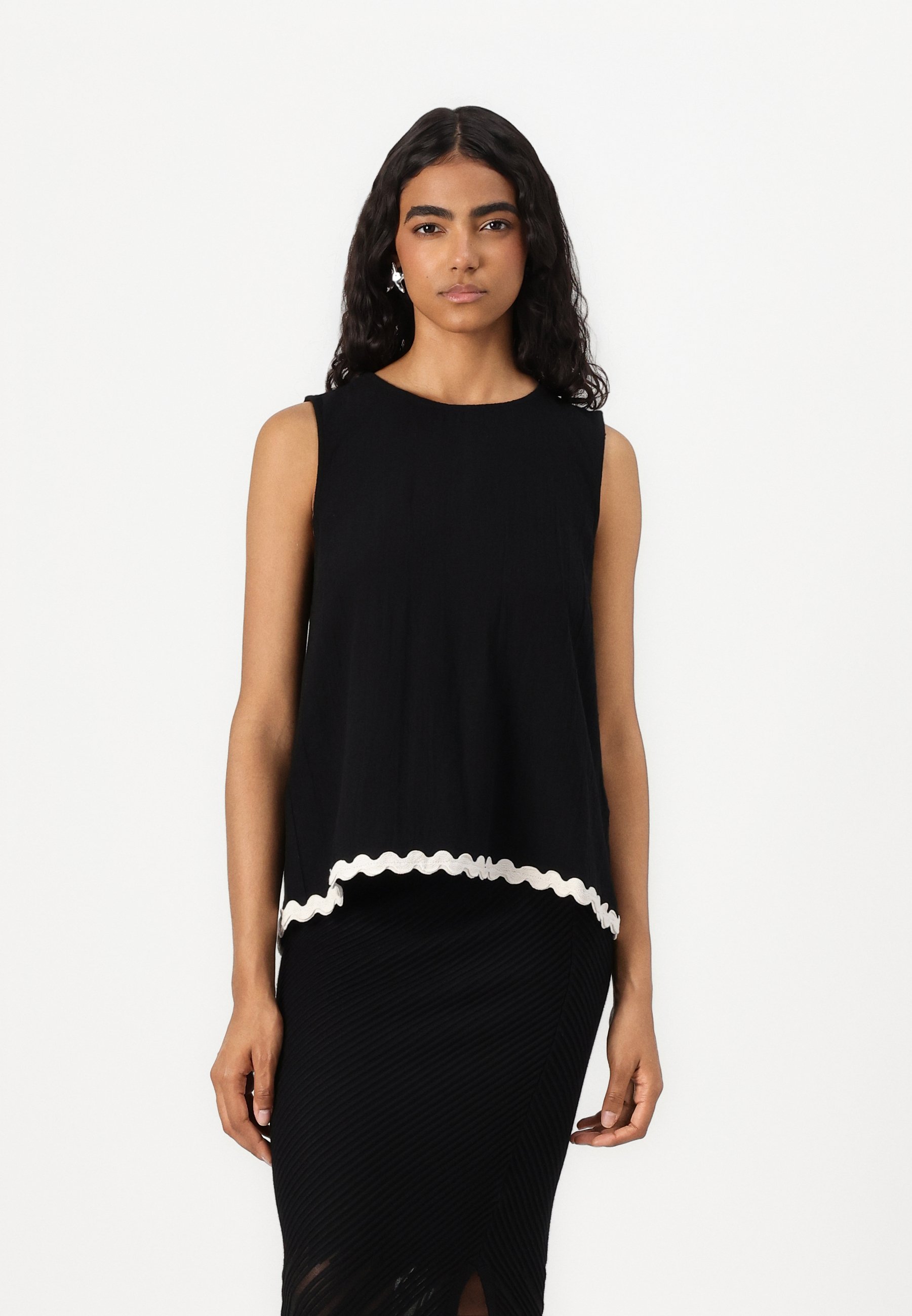 売れ筋商品|||トムテイラー シャツ レディース トップス AMERICAN NECKLINE - Top - deep black トムテイラー 出来上がれ シャツ レディース トップス AMERICAN