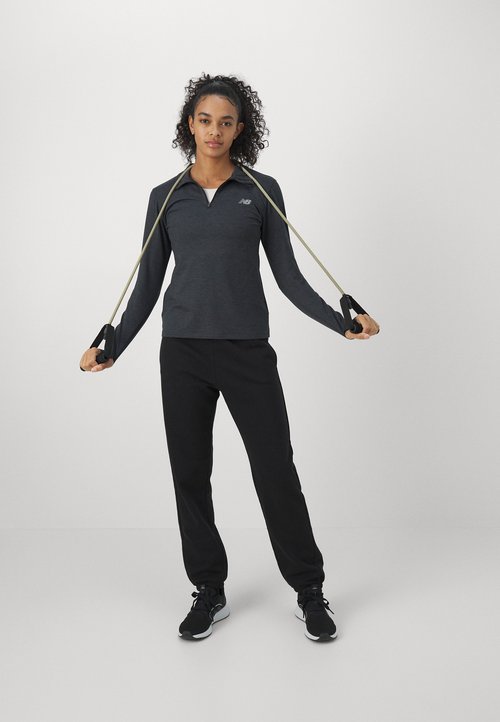 New Balance ESSENTIALS ZIP - Long-sleeved top - black bk — foto 2