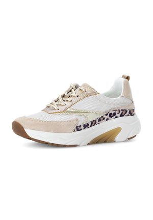 Beige Sport Sneakers aus Mesh und Wildleder. Enthält einen Akzent im Leopardenmuster, goldene Details und eine flexible Sohle aus weißem Gummi.