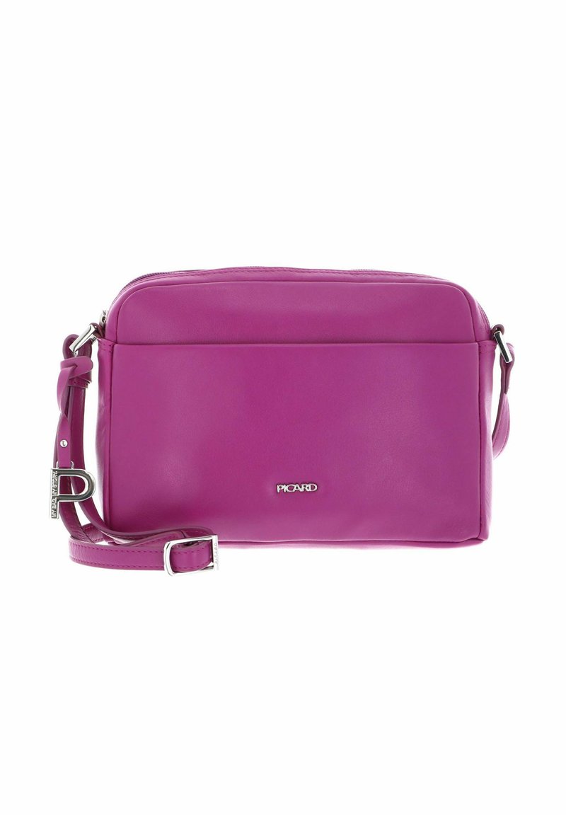 Sac en cuir violet à bandoulière avec une sangle ajustable et le logo argenté "PICARD" centré sur le panneau avant, sur fond blanc.