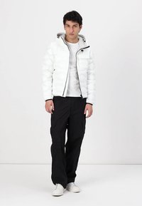 Blauer BRYANT - Jas - white