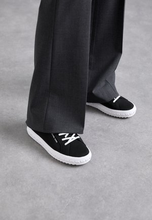 Sneakers laag - black