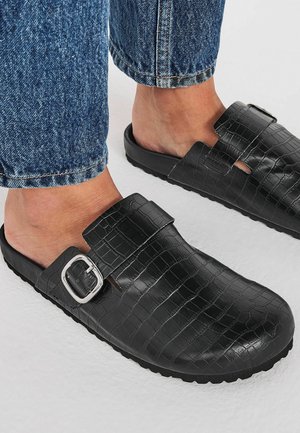 Drewniaki i Chodaki - black