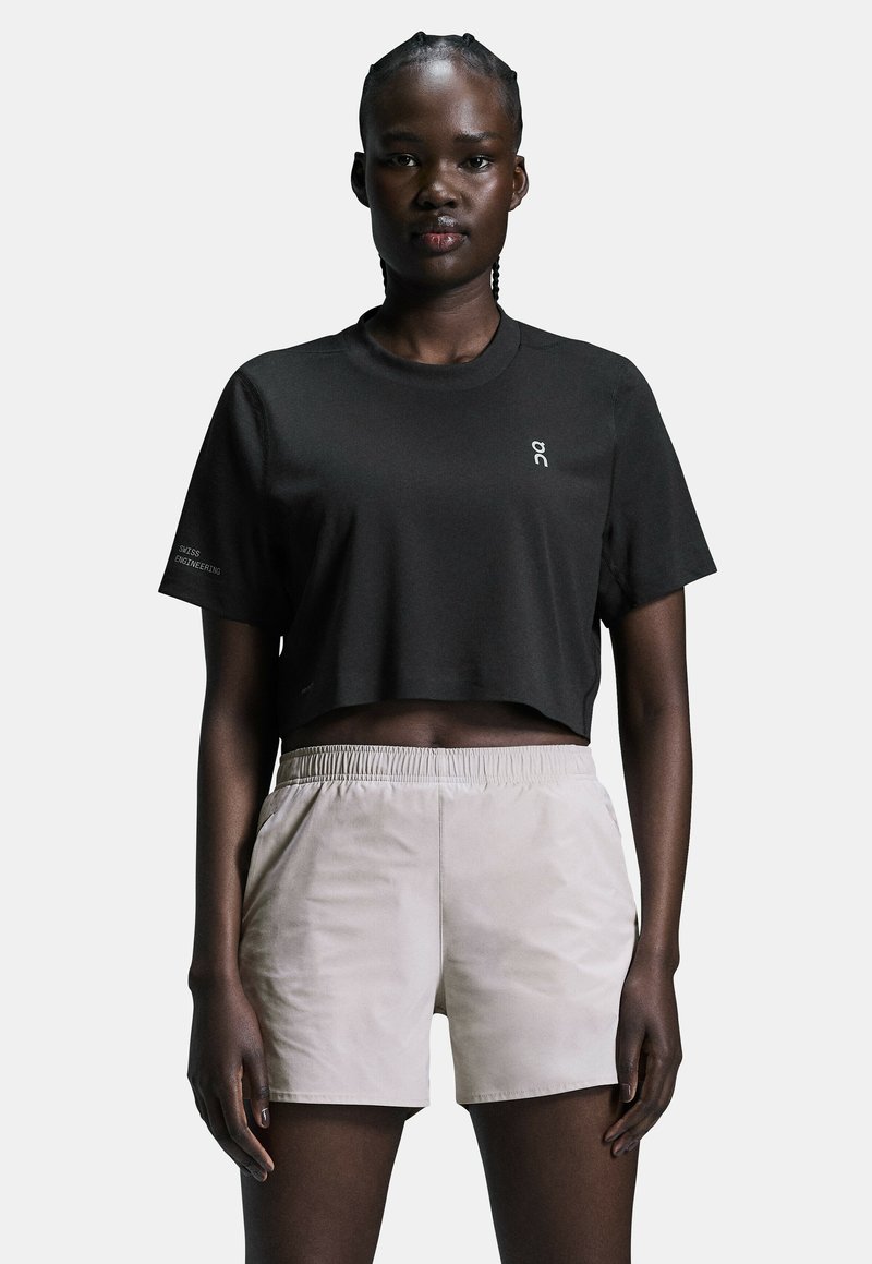 On ACTIVE - Lihtne T-särk - black