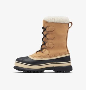 Hellbrauner Lederstiefel mit schwarzer Gummisohle, weißem Fleecefutter und schwarzen Metallösen für die Schnürsenkel. Verfügt über eine robuste profilierte Sohle für besseren Halt.