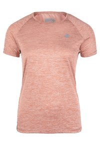 Korte mouwen sportshirt, licht koraalkleur, ademend materiaal, subtiele textuur, ronde hals, raglanmouwen, klein logo op de borst.