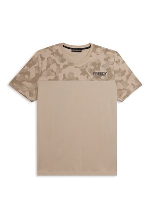 CAMOUFLAGE CON FONDO TINTA UNITA E LOGO CUORE - Camiseta estampada - beige