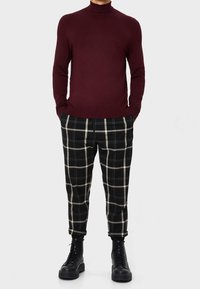 Bershka Svetr - bordeaux