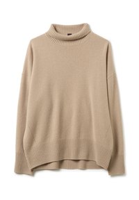 Maglione beige a collo alto a coste, con maniche lunghe e una vestibilità leggermente ampia, appoggiato su uno sfondo bianco.