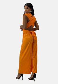 Elara Mono - orange