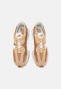 New Balance MS327 UNISEX - Sneakers basse - beige/mottled beige