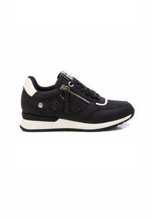 Refresh, Zapatillas - black