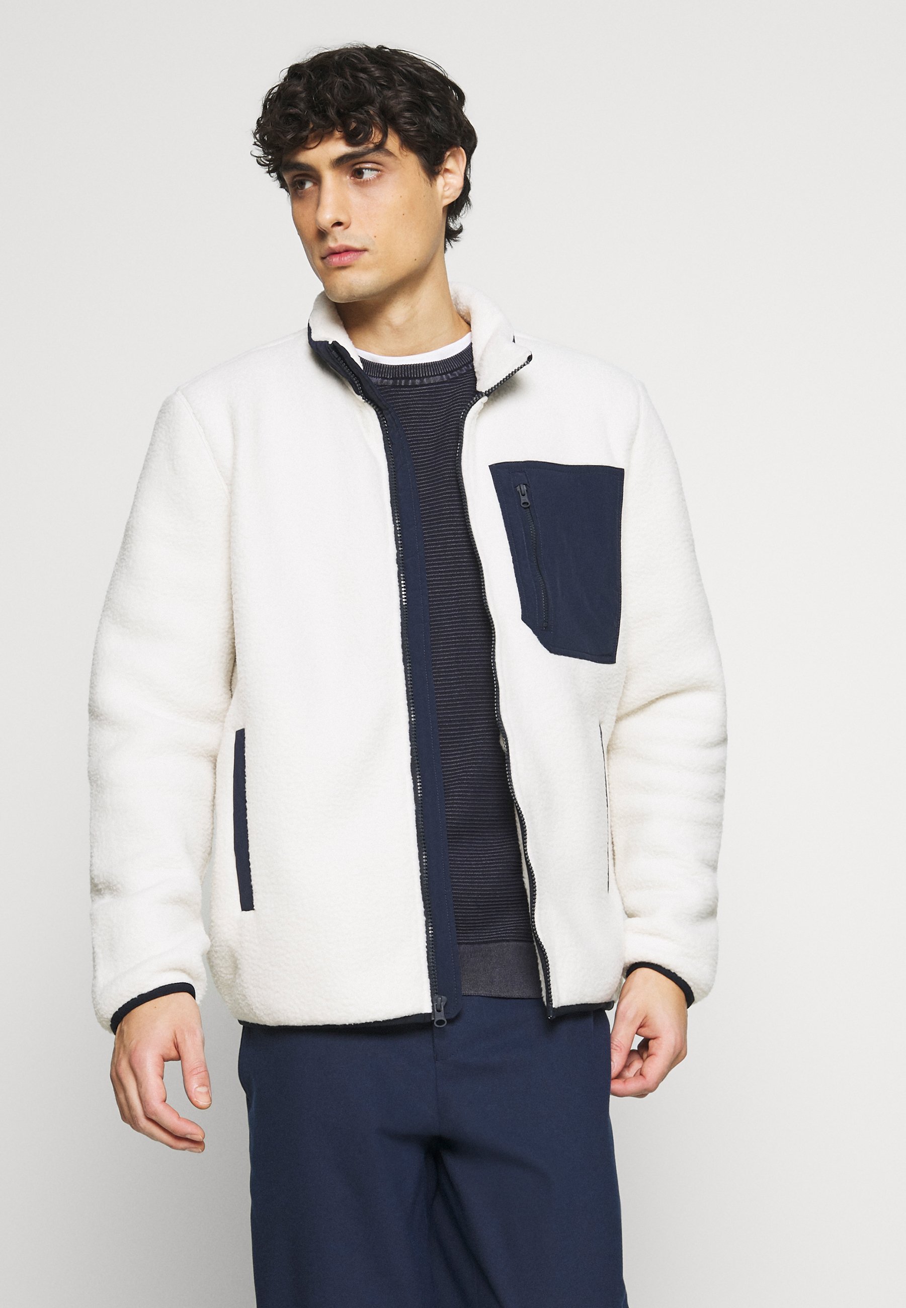 gap fleece jacket
