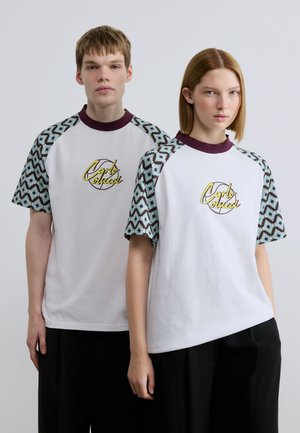 MATCH POINT RAGLAN UNISEX - Tričko s potlačou - white/burgundy/mint green