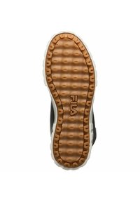 Mustan tennaripohjan kuusikulmainen tekstiuri, jota korostaa vaaleanruskea kuminen ja valkoinen välikerros. Varustettu "FILA"-logolla, joka on kohokuvioitu.