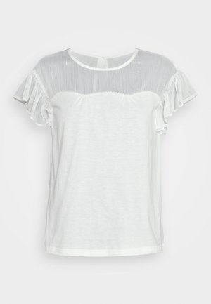 Biały krótkodostaniowy top z przezroczystym plisowanym dekoltem i falbaniastymi rękawami, okrągły dekolt oraz małe zapięcie na guzik z tyłu.