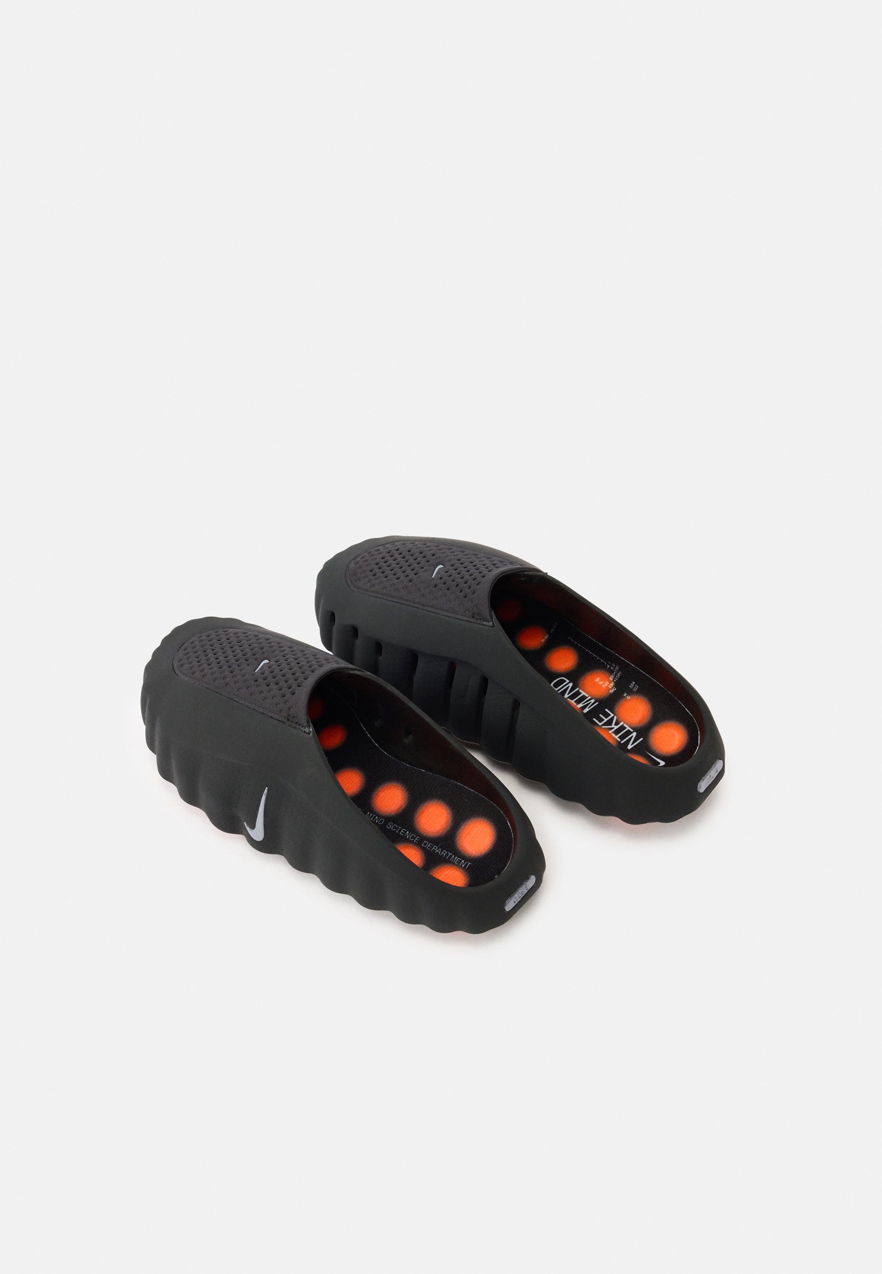 靴 Nike Women's Mind 001 \