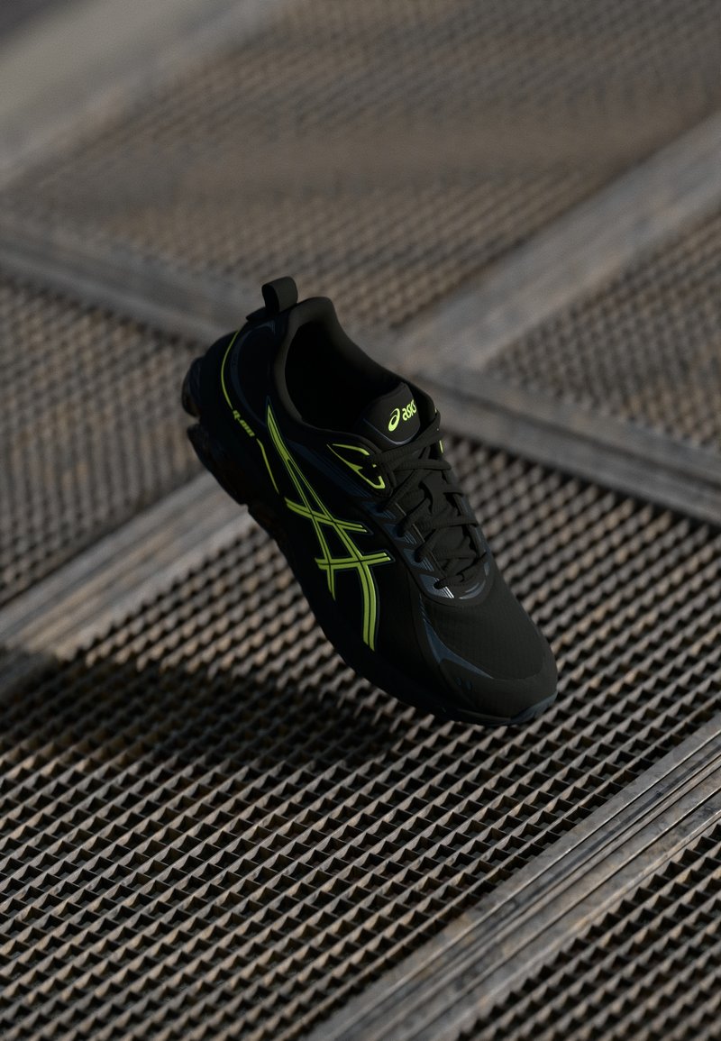 ASICS SportStyle GEL-QUANTUM 180 VIII UNISEX - Sneakers low - black/carrier grey