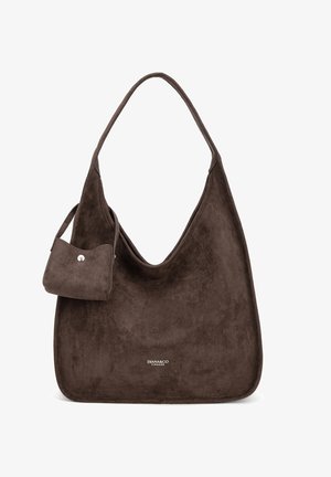 Grote bruine suède schoudertas met een klein eraan vastgemaakt zakje aan de zijkant en het logo "DIANA&CO FIRENZE" in het midden aan de voorkant.