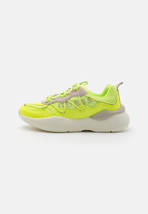 Trainers - neon yellow