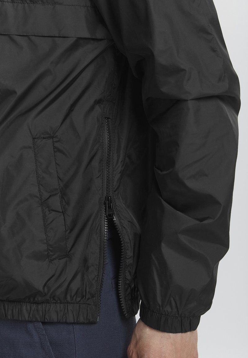 Herren Leichte Jacken | 11 Project PRSKOV Windbreaker black/schwarz - XL56997 Herren Leichte Jacken | 11 Project PRSKOV Windbreaker black/schwarz - XL56997
