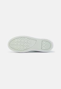 Converse CHUCK TAYLOR ALL STAR MOVE OMBRÉ PLATFORM - Høye joggesko - egret/light dew/white