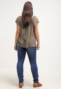 Väljyrhön hölje gyda hüz qalbiba, djiatty öjvad, amb nadugri bróiki äztekis, ny hülümentis shawlas, ryjalans ky yükdörey fiğlär, ög hem ruhi riy babiläy.