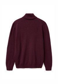 Bordowy sweter dziany o miękkiej fakturze, z kołnierzykiem i długimi rękawami. Prosty fason z ribbowym dołem i mankietami.