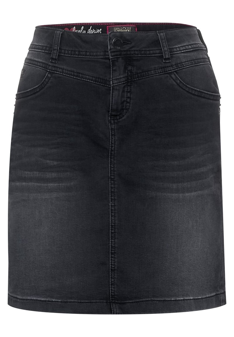 Mustat farkkuhameet, joissa on tiukka siluetti, etupussit, yksittäinen napitus ja hienovaraisia haalistumisia kankaan pinnalla.