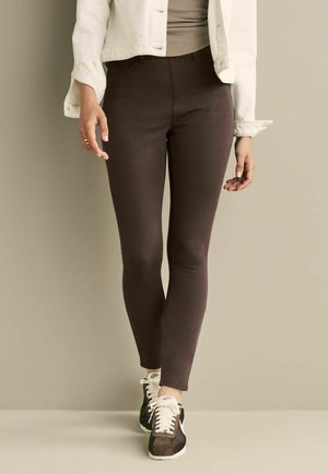 Next Džegíny - chocolate brown