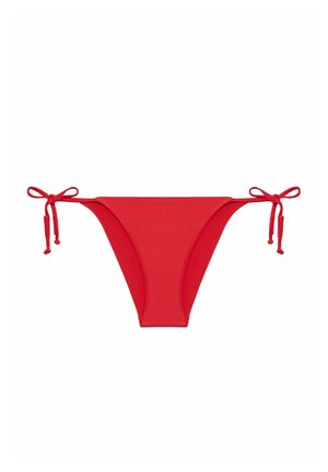 Parte inferiore di bikini rossa con lacci laterali, tessuto liscio, taglio a vita bassa e design senza cuciture. Presenta fiocchi regolabili su ciascun lato.