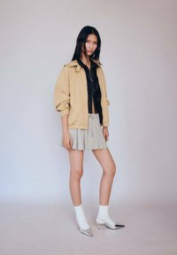 Mango Ljetna jakna - brown