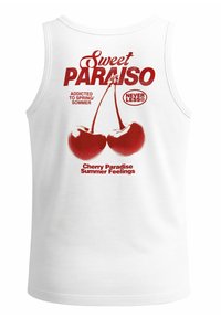 Weißes ärmelloses Tanktop mit rotem Kirschgrafik und Text: "Süßes PARADISO," "Süchtig nach Frühling/Sommer," und "Kirschparadies Sommergefühle."