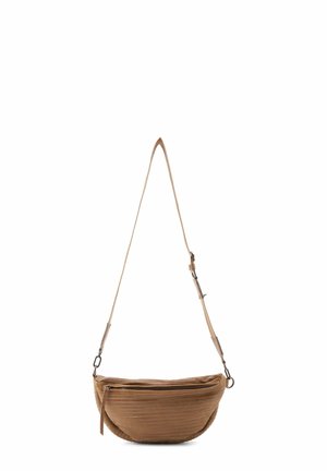 Borsa a tracolla curva marrone realizzata in materiale testurizzato. Cinghia regolabile e dettaglio con zip nella parte superiore. Forma compatta con un design plissettato.