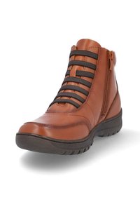 Bota alta de cuero marrón con cordones texturizados negros y cierre lateral con cremallera. Cuenta con una suela de goma con un patrón de relieve para mayor agarre.