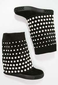 Casadei Botas de tacón - black