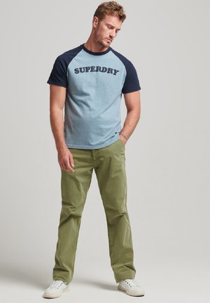 COOPER - T-shirt con stampa - desert sky blue grit