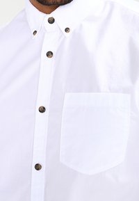 Jack & Jones JORGAVIN SLIM FIT - Camisa - white