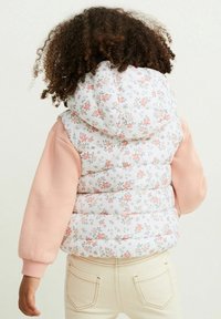 C&A Vesta - white