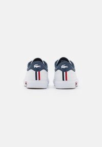 Lacoste POWERCOURT  - Sapatilhas - white/navy/red