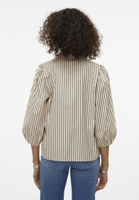 VMMALOU 3/4 V-NECK - Bluza - birch/black