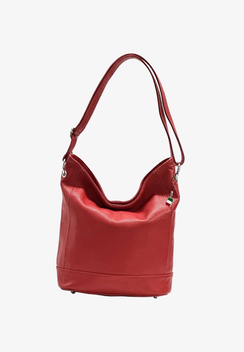 Rode leren schoudertas met een slouchy ontwerp, een gladde textuur, een afneembare strap en een klein label met de Italiaanse vlag.