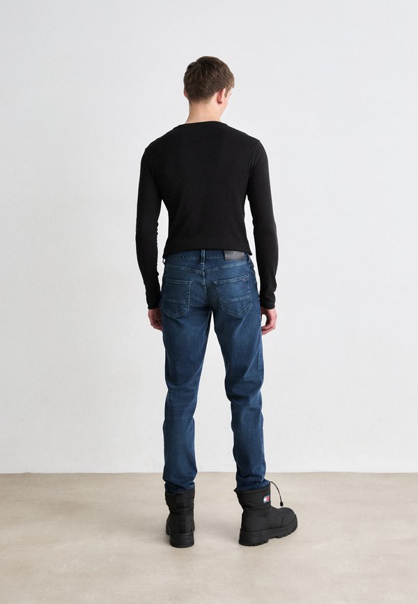 CORE DENTON - Straight leg jeans2