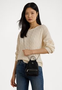 NYLON MINI STEVIE CROSSBODY - Mala a tiracolo - black