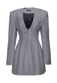 Pilkas smėlio raštuotas švarkas su struktūrizuotais pečiais, giliu V iškirpimu, prigludusia juosmens linija ir ilgomis rankovėmis, pažymėtas La Mania.