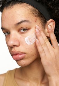Collistar IDRO-ATTIVA - DEEP MOISTURIZING FACE CREAM - Gesichtscreme