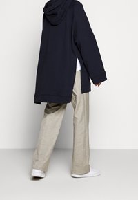 Holzweiler Jersey con capucha - dark blue