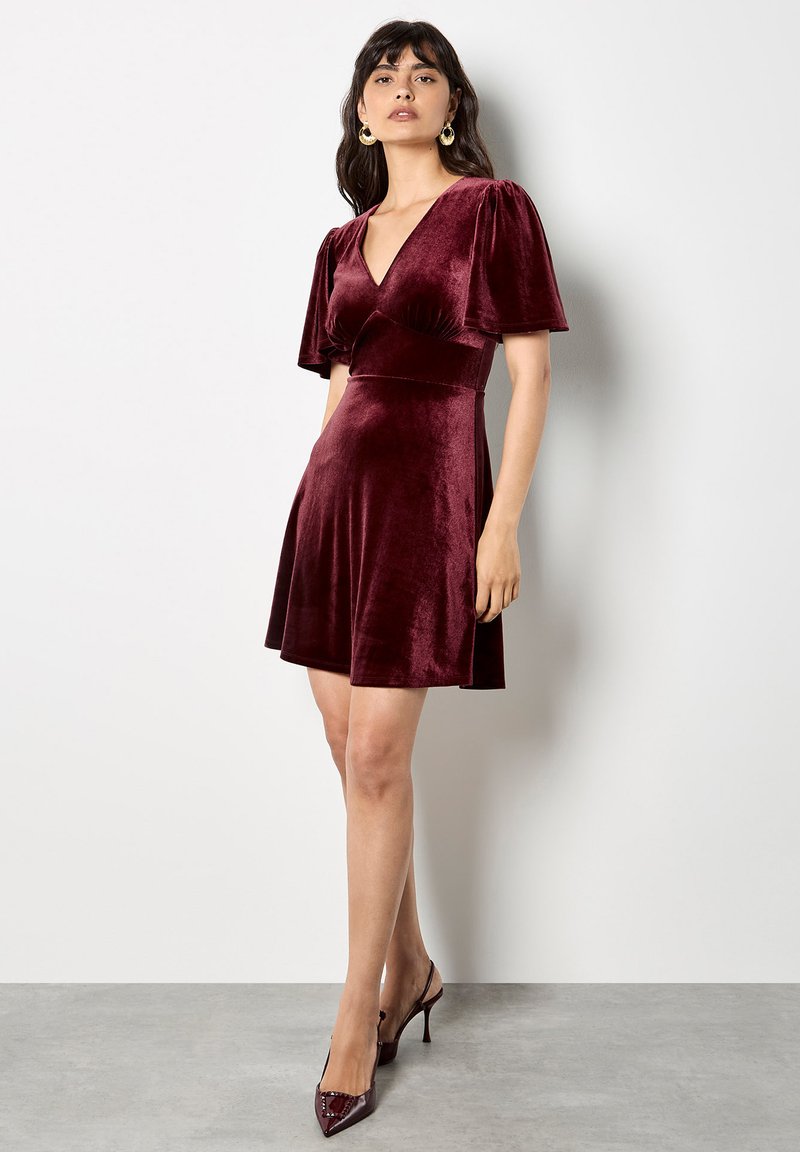 Apricot EMPIRE WAIST MINI - Cocktail dress / Party dress - burgundy/bordeaux  - Zalando