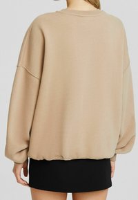 Bershka Sweatshirt - camel