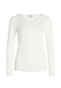 Top bianco a maniche lunghe con scollo a barca, realizzato in tessuto morbido con un leggero motivo testurizzato su tutta la superficie. Etichetta della taglia visibile.